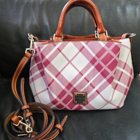 Dooney & Bourke Plaid Mini Barlow Bag Like New - Picture 3 of 10